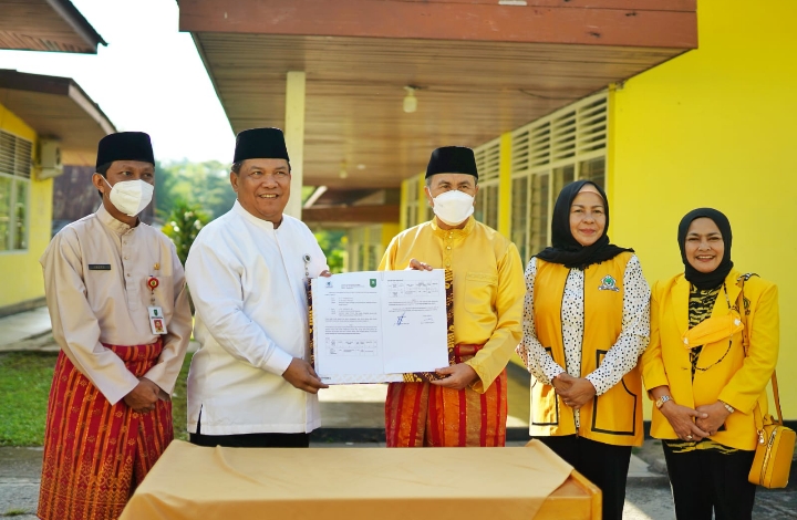 Pemprov Riau Terima Pengembalian Aset Gedung dan Lahan dari Partai Golkar